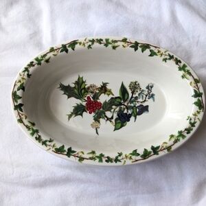 Portmeirion The Holly and The Ivy Porcelain Oval Pie Baker Discontinued